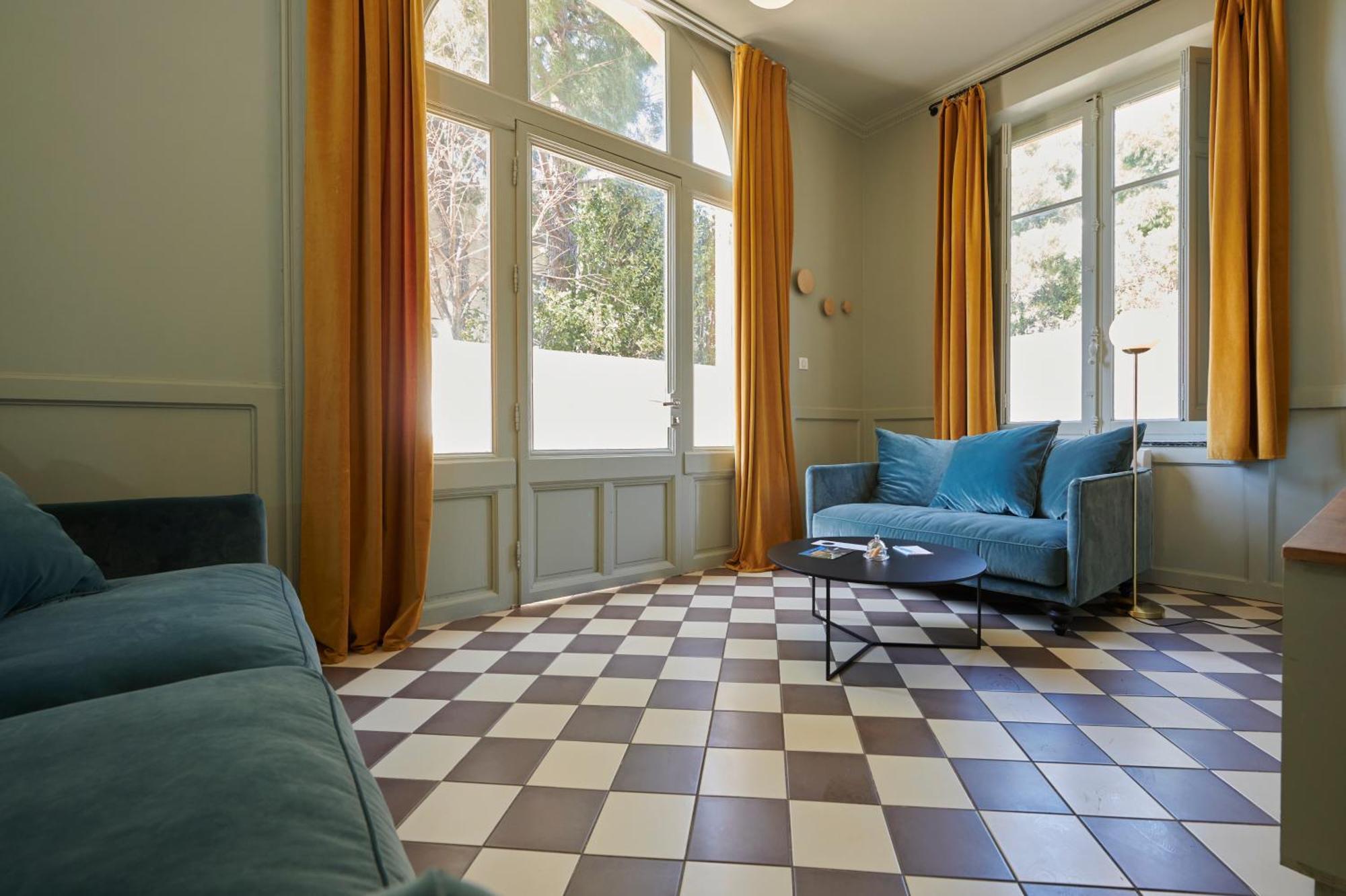 Boutique Hotel Chateau Beaupin Restaurant & Wellness Marseille Room photo